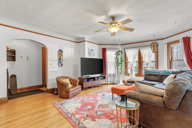 Foto del edificio - 1342 Rutledge St