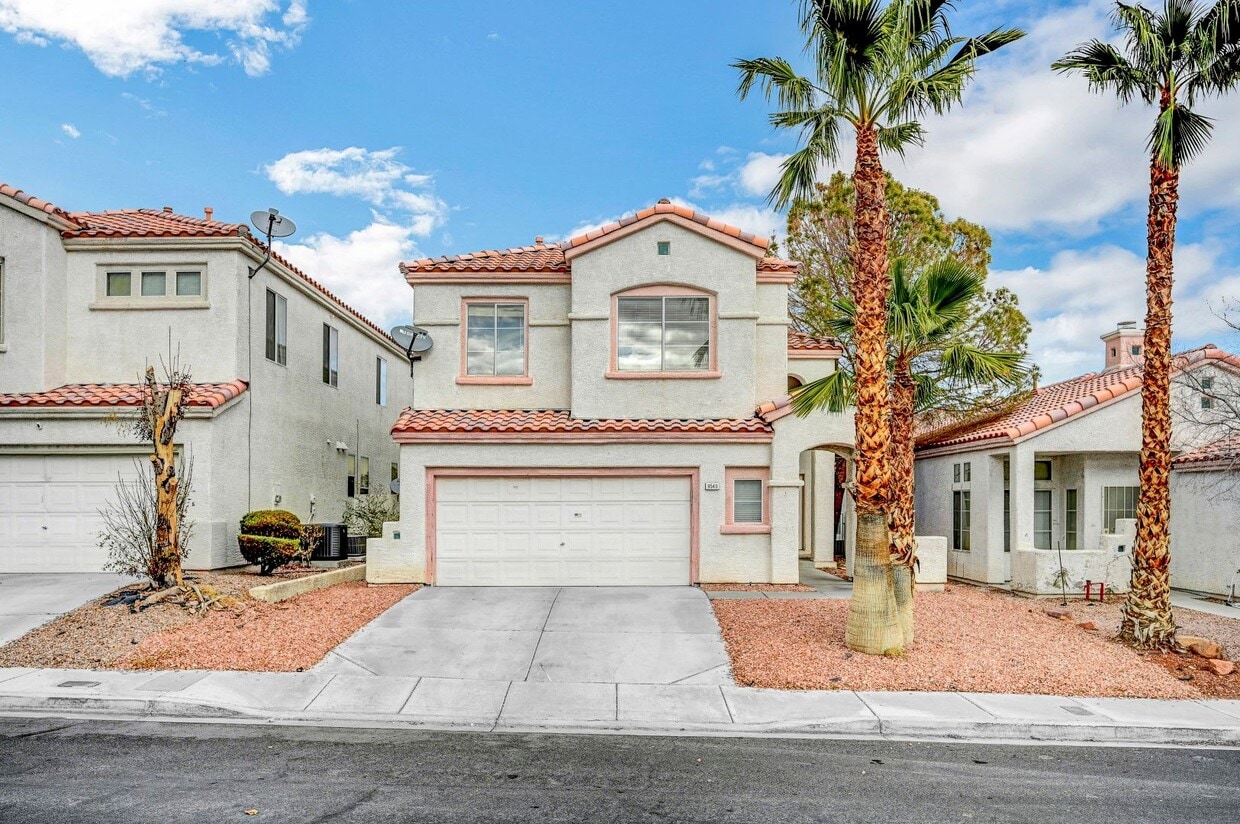Primary Photo - Beautiful Summerlin Hills Two Story 4 Bedr...