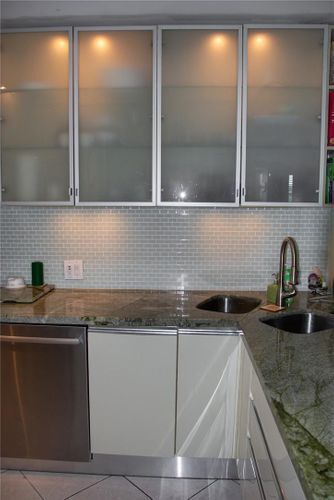 Building Photo - 2801 N Palm Aire Dr