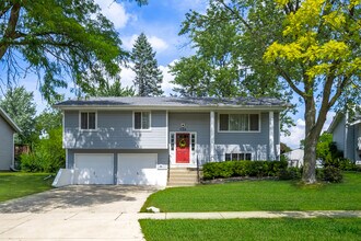 Building Photo - 908 Jeffery Ct