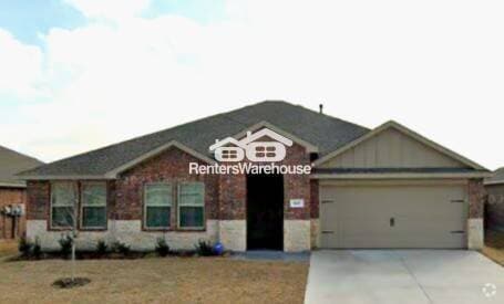 Building Photo - 547 Delaware RD