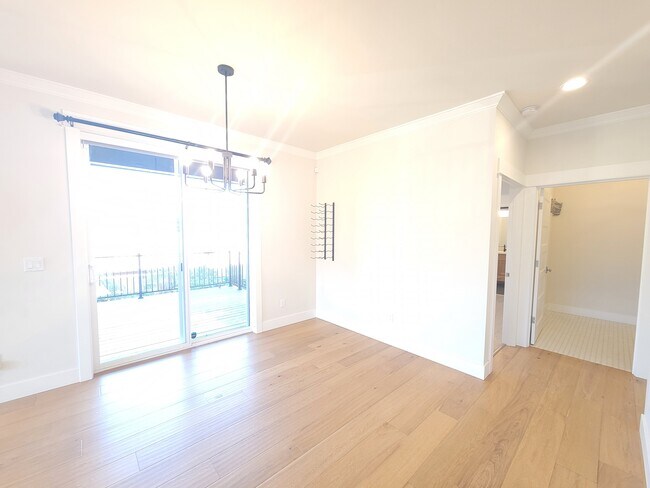 Foto del edificio - 716 N Laurel St