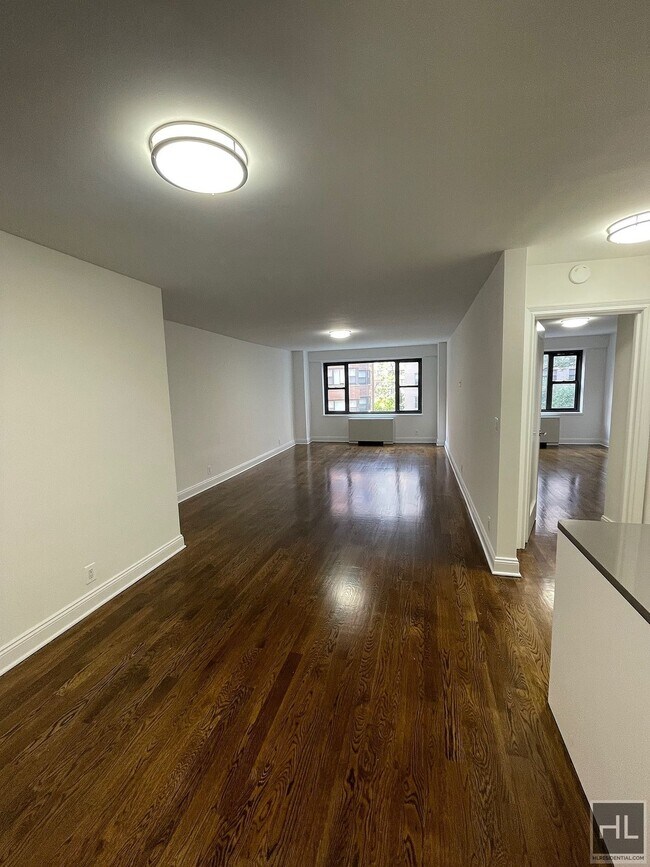 Foto del edificio - EAST 56 STREET
