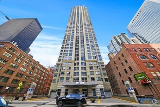 Building Photo - 440 N Wabash Ave