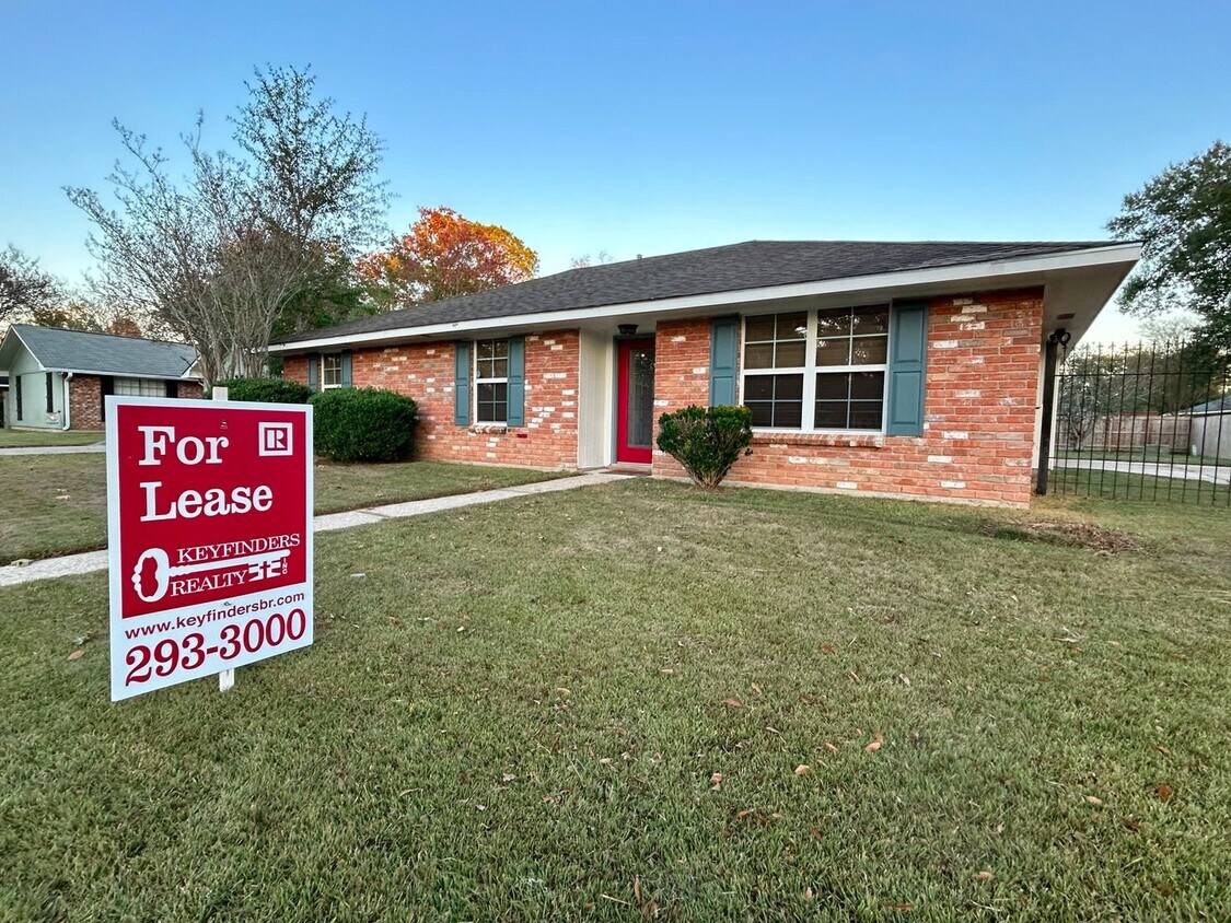 Primary Photo - 3 Bedroom House off Millerville