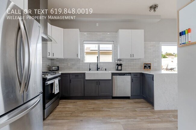 Building Photo - 5 Bed Home Available Late June | Large Bed...