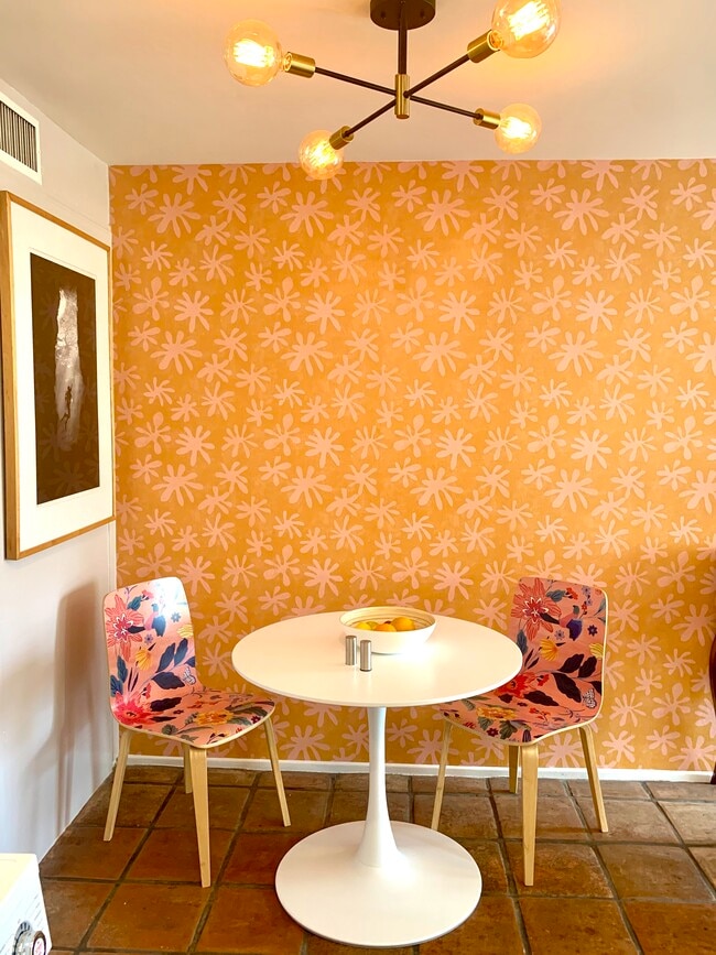 Dining Area - 2404 Pacific Ave