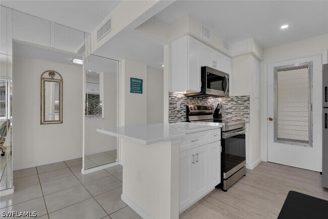 Foto del edificio - 1300 Gulf Shore Blvd N