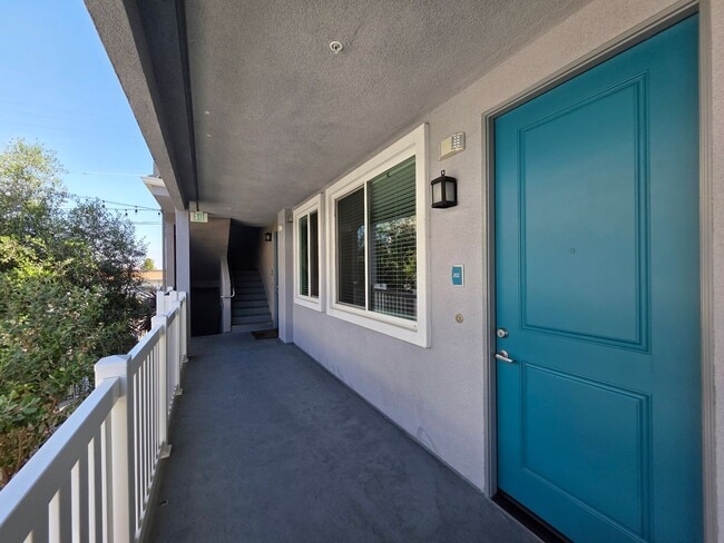 Interior Photo - Mariners Landing
