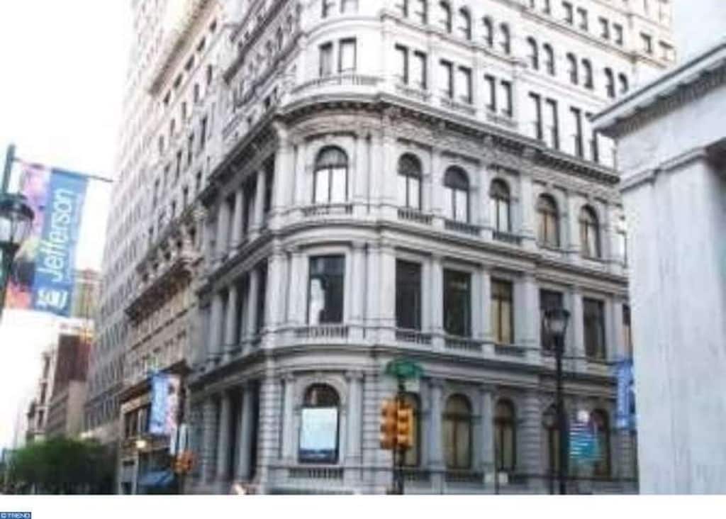 Primary Photo - 1001 Chestnut St