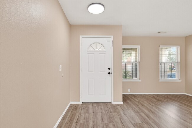 Foto del edificio - 15007 Sugar Sands Dr