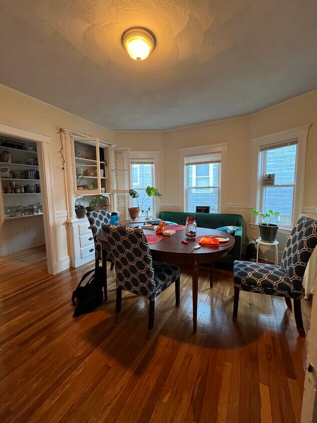 Primary Photo - 12 Pinkham Rd