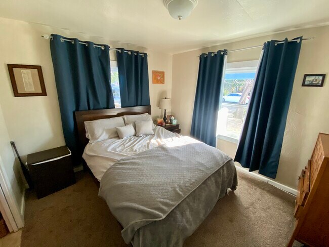 Foto del edificio - 5309 L St