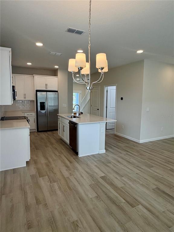 Foto del edificio - 5222 Ctr Lk Rnch Blvd