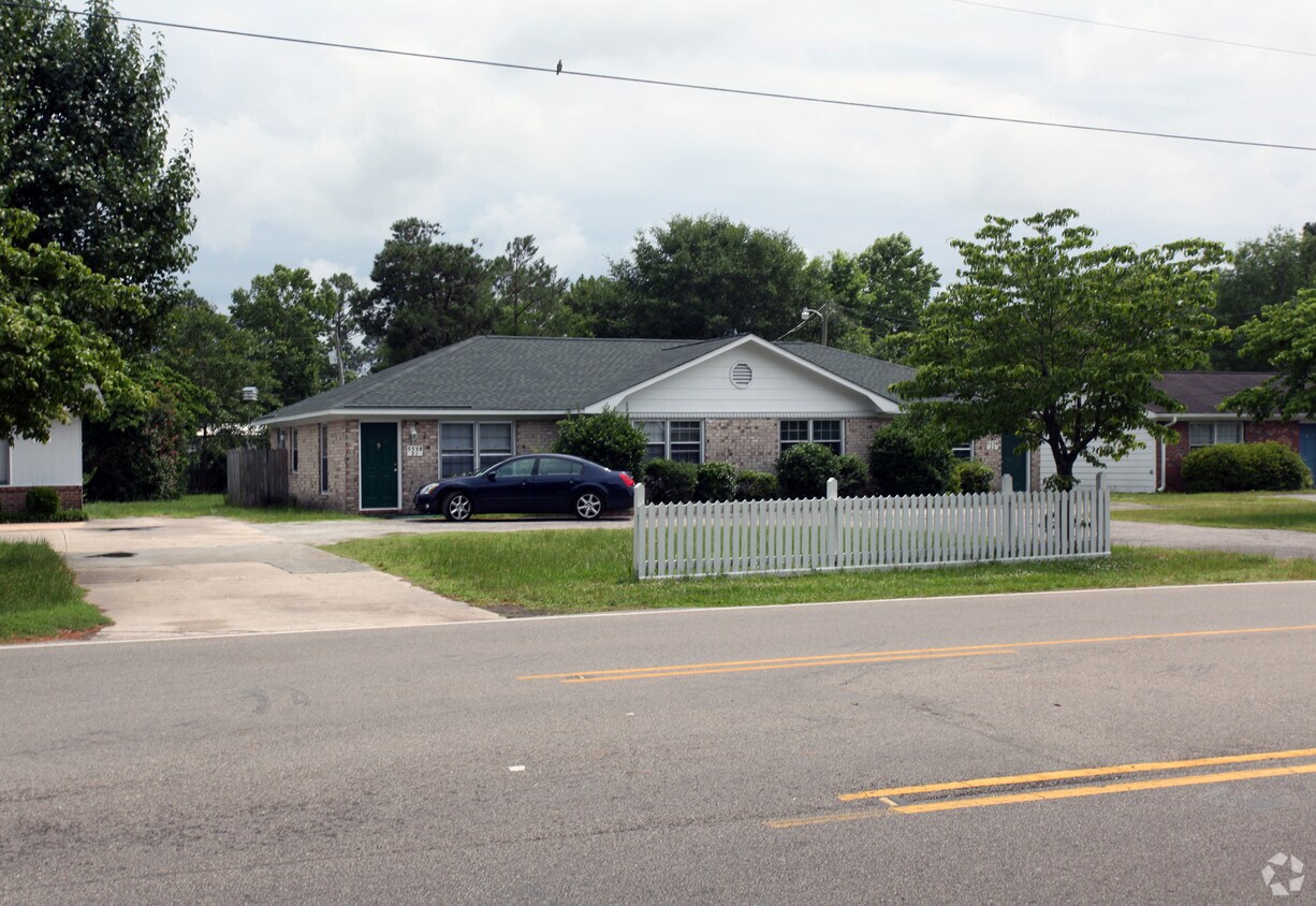Primary Photo - Cothren's Apartments