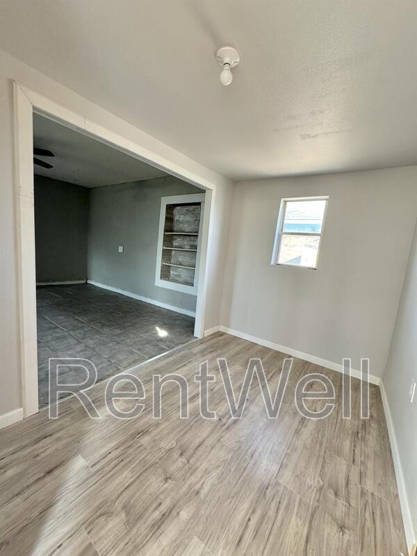 Building Photo - 230 East Panhandle Avenue