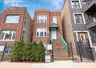 Building Photo - 2616 W Augusta Blvd