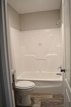 Building Photo - 121 Garlington Cir