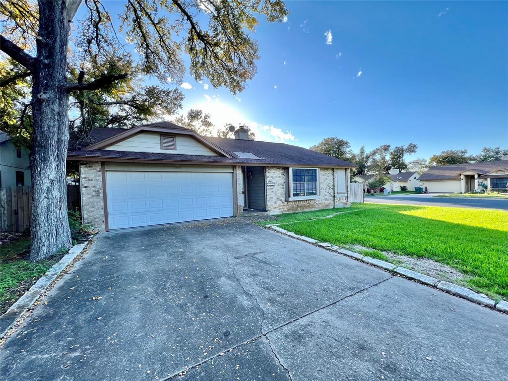 Primary Photo - 3401 Larkspur Way