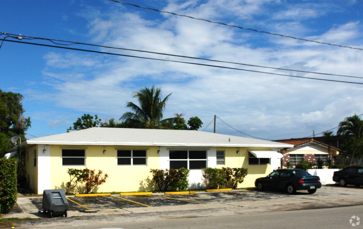 Foto del edificio - 329 NE 2nd St