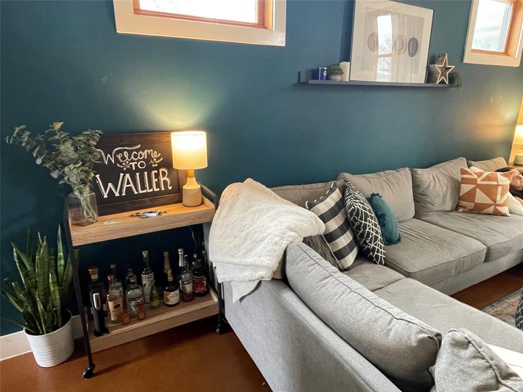 Foto principal - 704 Waller St