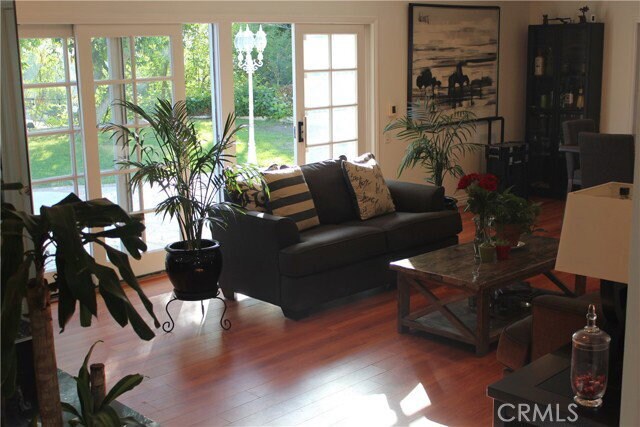 Building Photo - 4527 Stark Ave