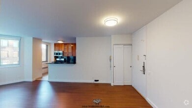 Building Photo - 606 1st Ave