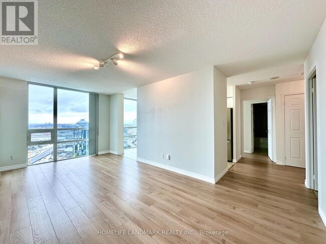 Building Photo - 88 Grangeway Ave