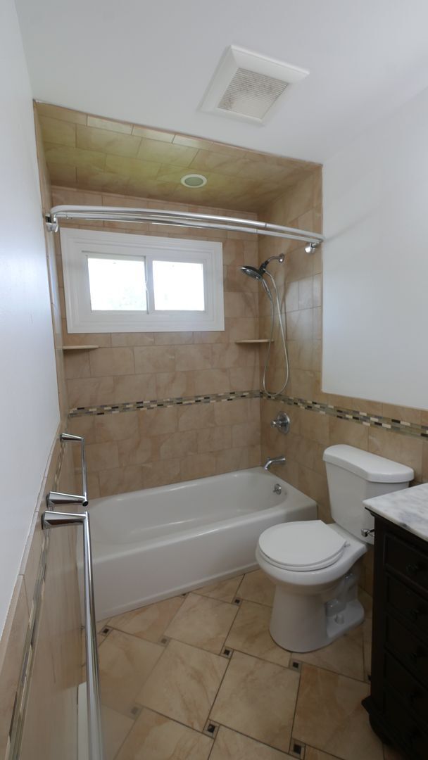 Foto del edificio - 3 Tuxedo Pl, Vauxhall - 2nd Floor 3BR 1BA ...