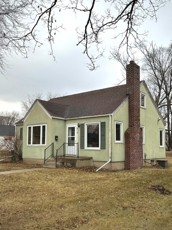 Foto principal - 519 Dassel Ave