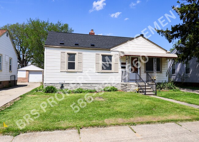 Foto del edificio - Roseville 3 bedroom Home