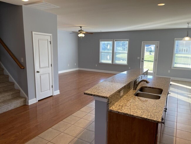 Building Photo - 2537 Greenbank Dr