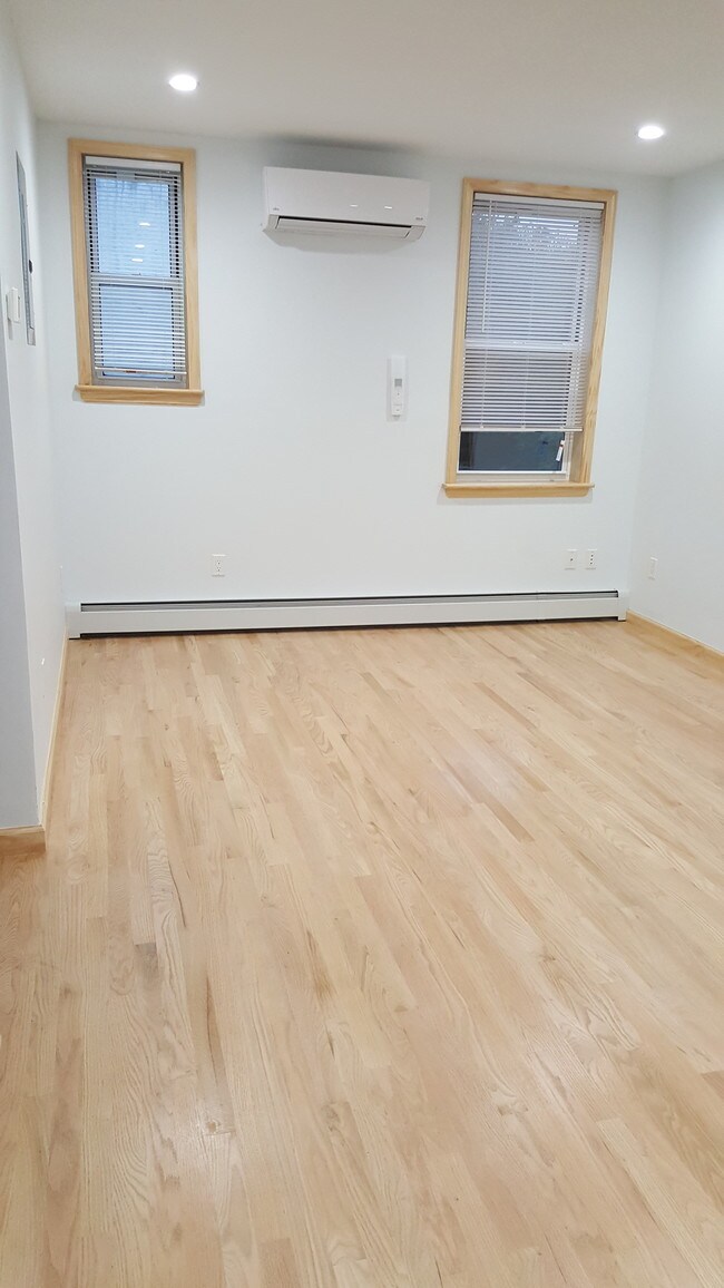 Building Photo - 31-45 41st St