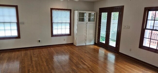 Building Photo - 3936 Case St