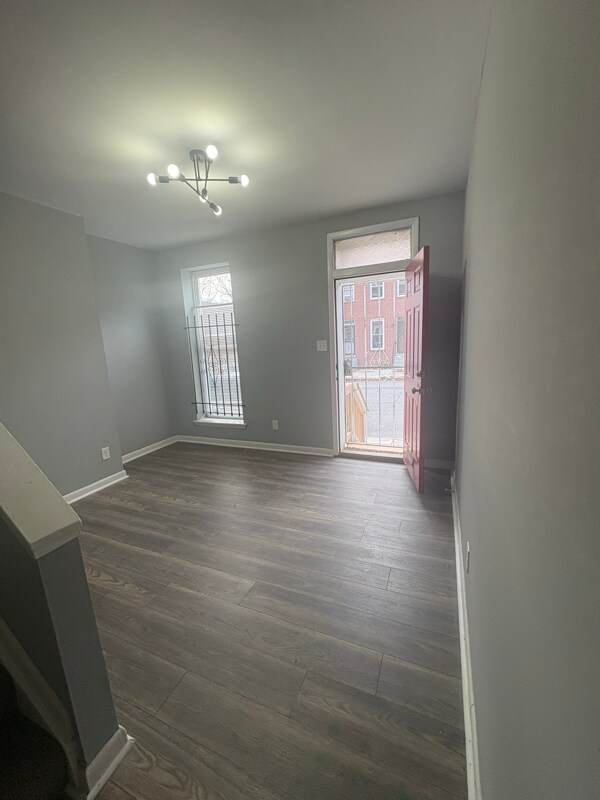 Foto del edificio - 1520 Argyle Ave