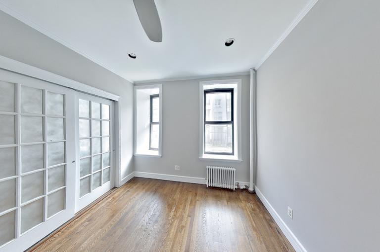 Foto principal - 336 E 18th St