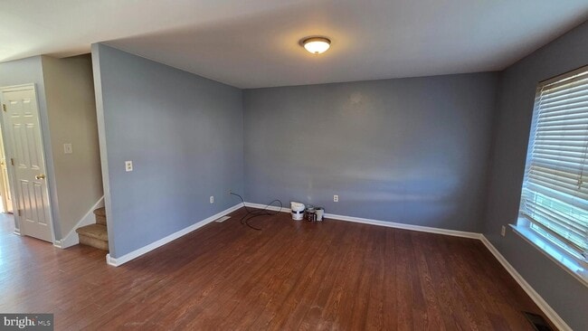 Building Photo - 131 Sunnyside Ln