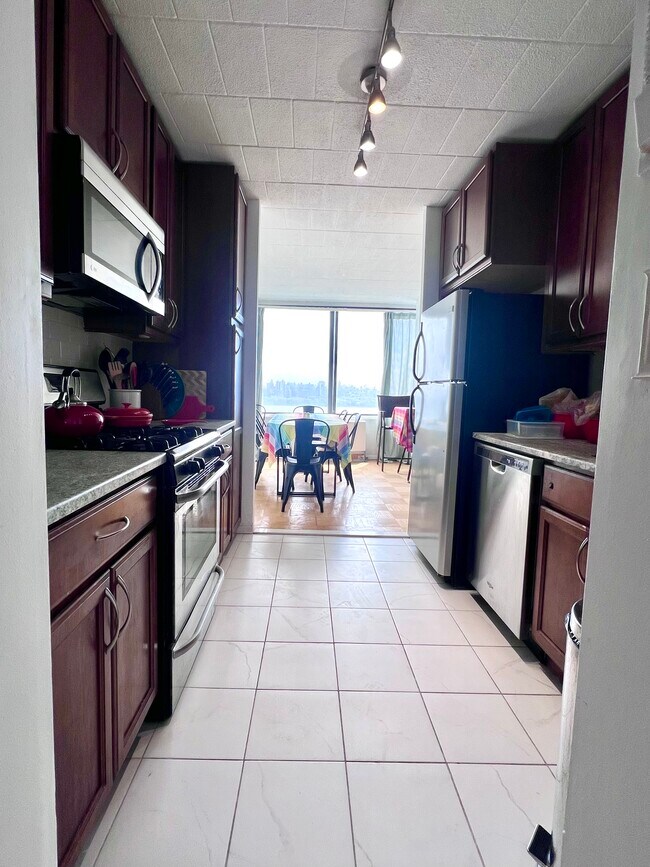 9060 Palisade Ave Unit 604, North Bergen, NJ 07047 Condo for Rent in North Bergen, NJ