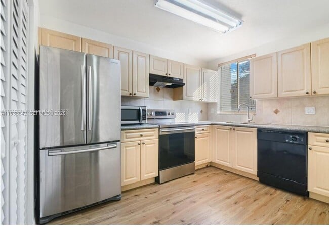 Foto del edificio - 159 Hidden Ct Rd