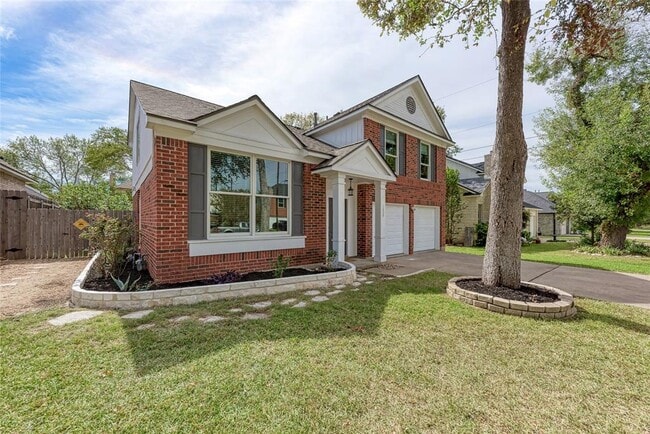 Foto del edificio - 1009 Riverlawn Dr