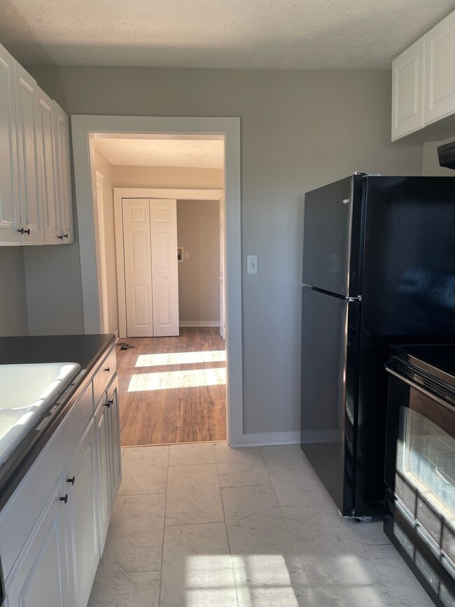 Kitchen - 117 Depot St House