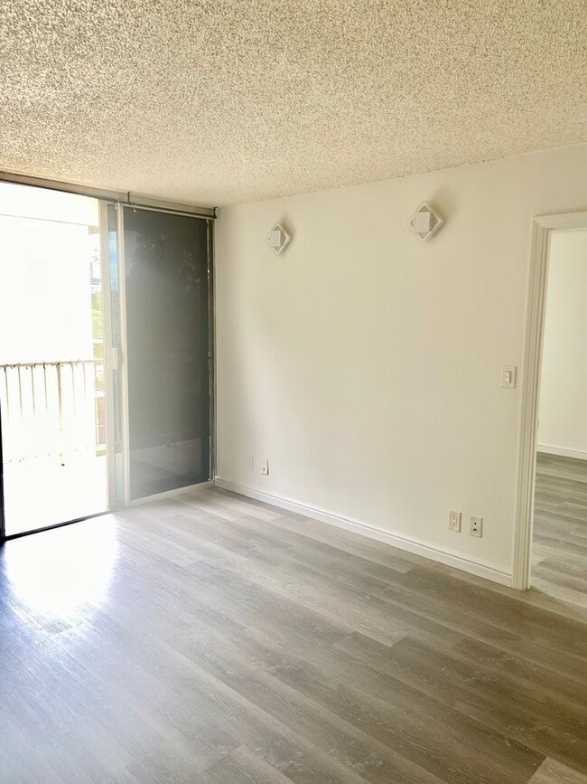 Foto del edificio - Renovated 1 bedroom 1 bath near Schofield Barracks!