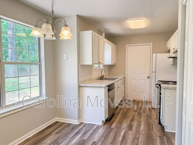 Building Photo - 112 Twin Falls Dr