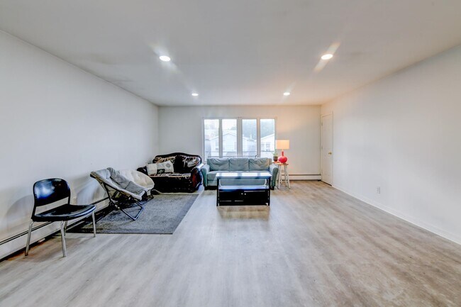 Foto del edificio - 708 Garfield Ave