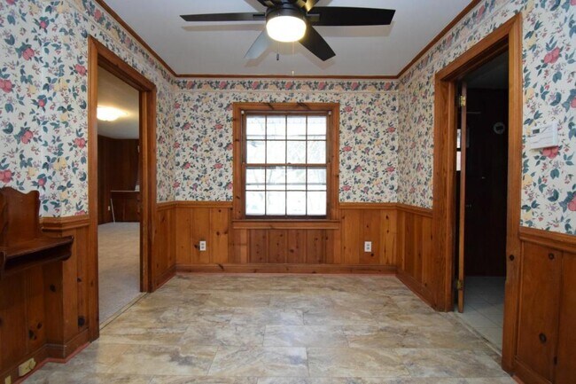 Foto del edificio - 482 Snow Hill St