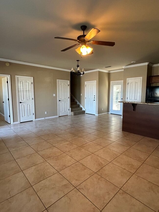 Building Photo - 7260 Manford Ln