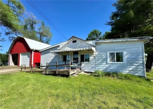 Building Photo - 3309 E Lake Paradise Rd