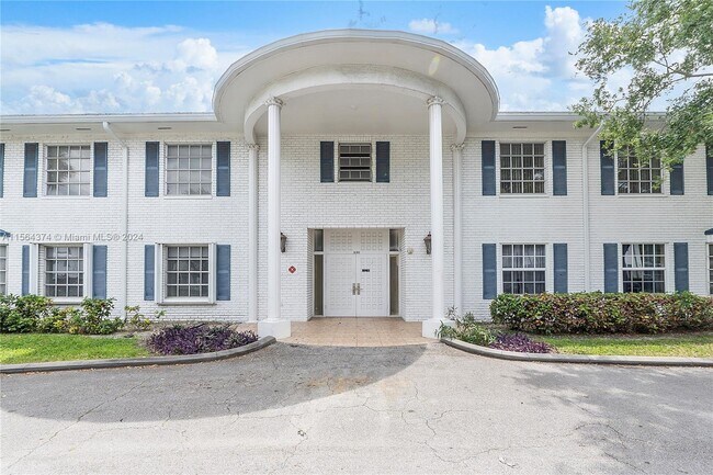 Building Photo - 2180 NE 67th St