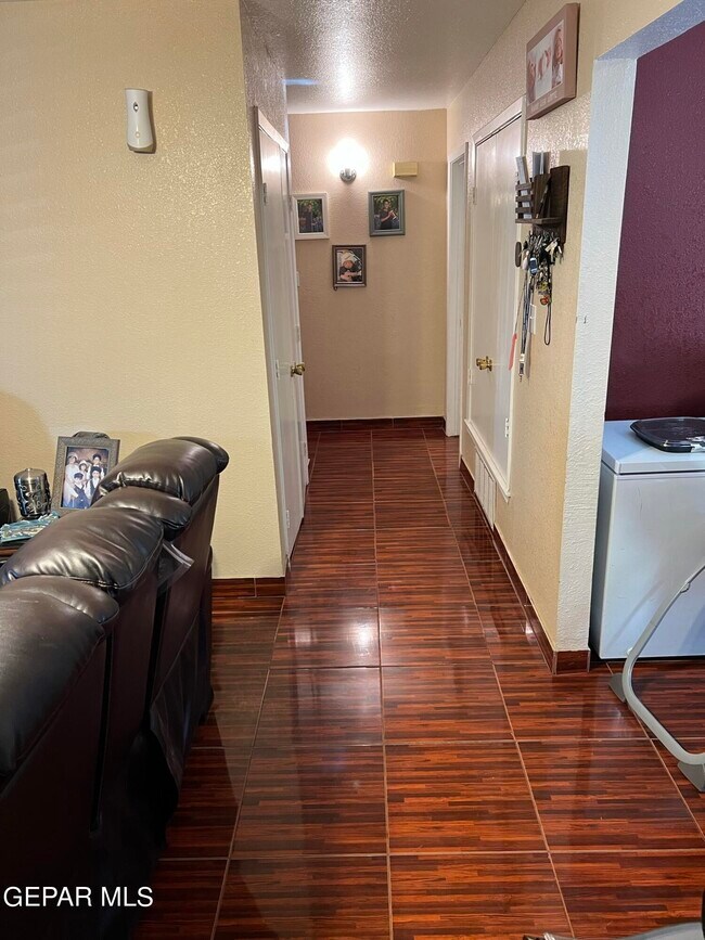 Foto del edificio - 500 Debra Ln