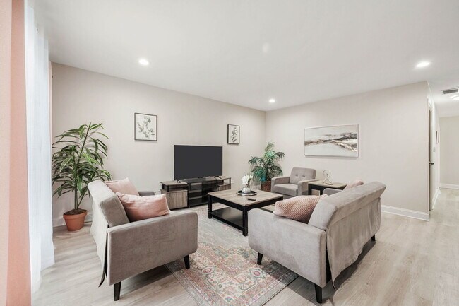 Foto del edificio - 10907 S Normandy Ave